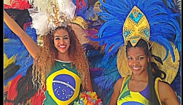 רקדניות ברזילאיות בתלבושות צנועות