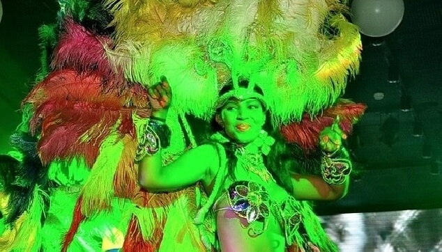 רקדנית ברזילאית brazilan dancer