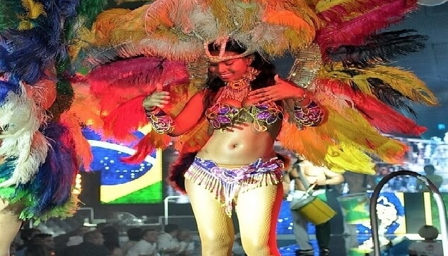 רקדנית מברזיל היישר מריו דה זניירו